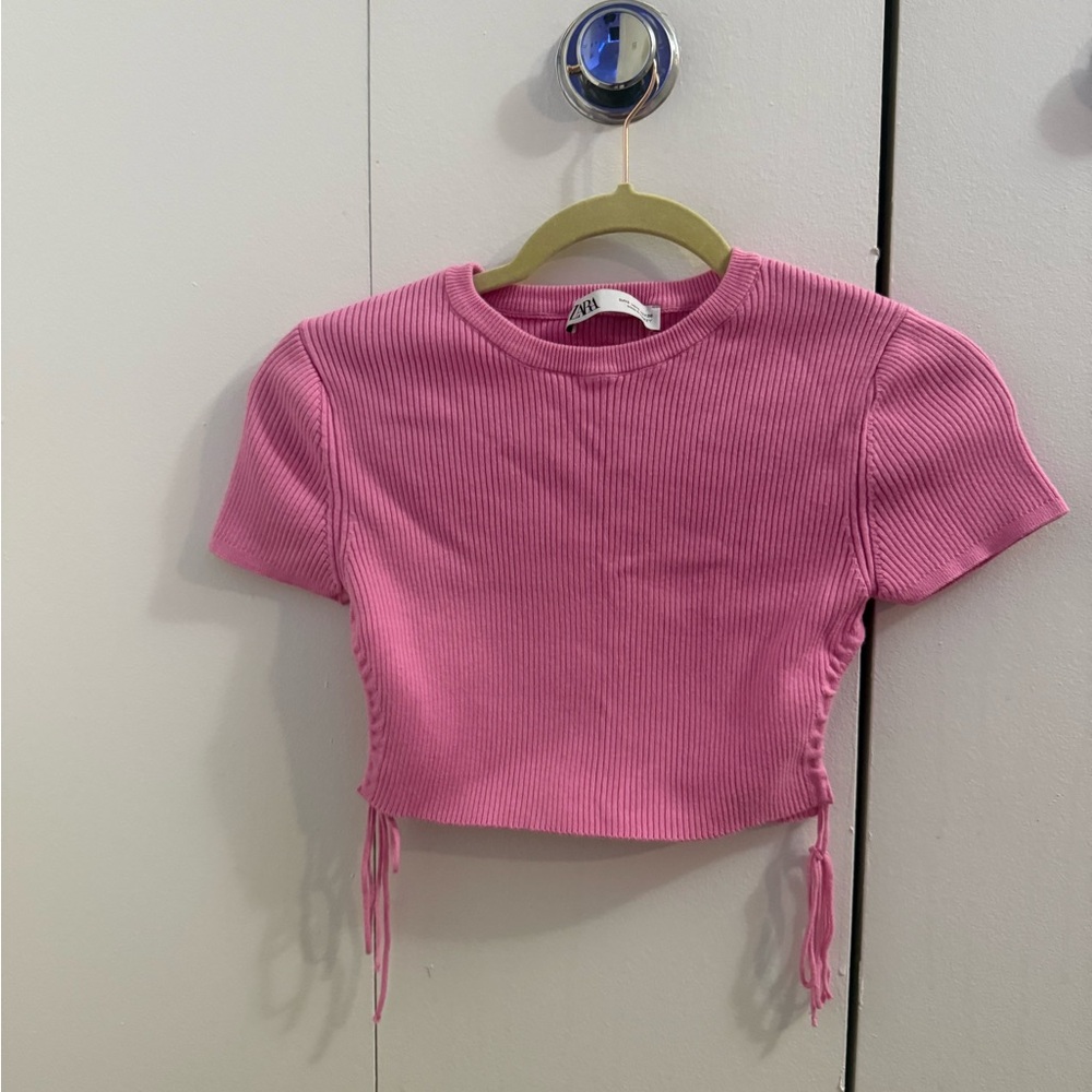 Pink Ribbed Crop Top - Picture 2 of 4